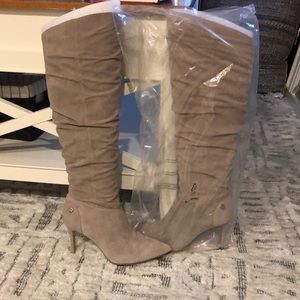 Mid calf suede boot. Never worn!!